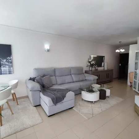 8c Torre - Casas & Papeis * Armacao de Pera